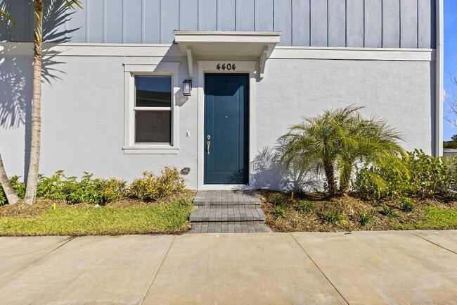 Foto del edificio - 4404 Longwood Lk Sq