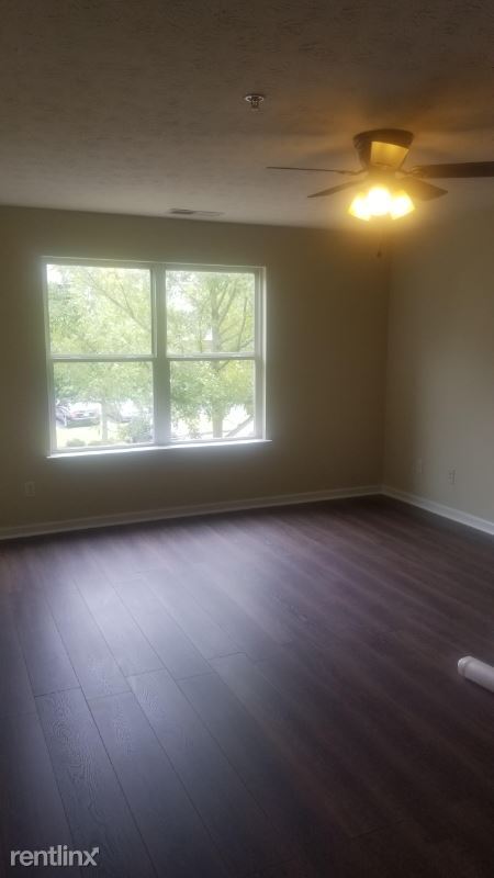 Building Photo - 5202 Fairington Ridge Cir