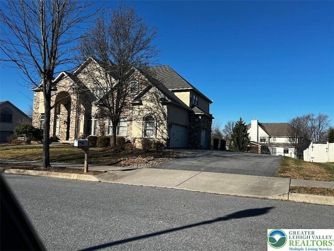 Building Photo - 59 Carousel Ln