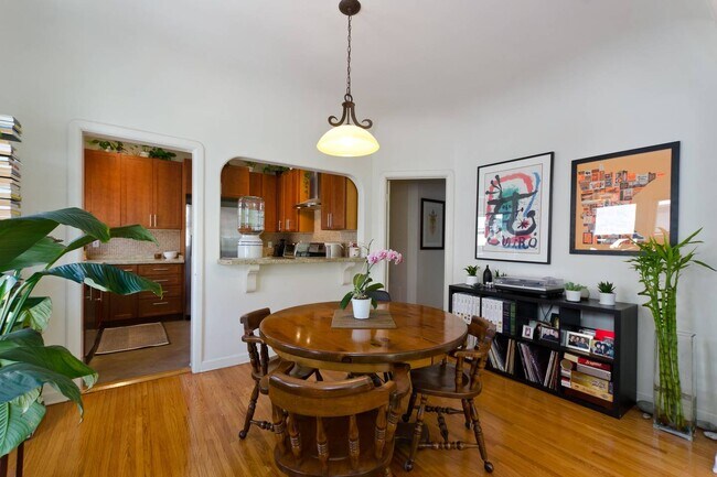 Building Photo - 508 N Spaulding Ave