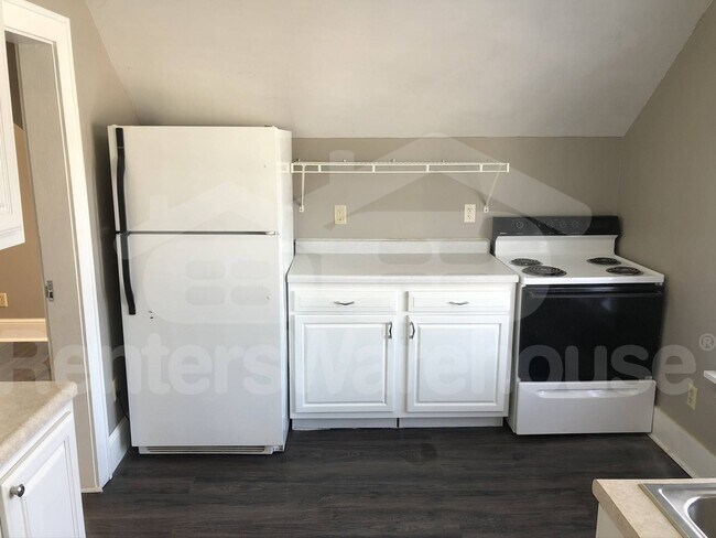 Foto del edificio - 209 1/2 Cross Street