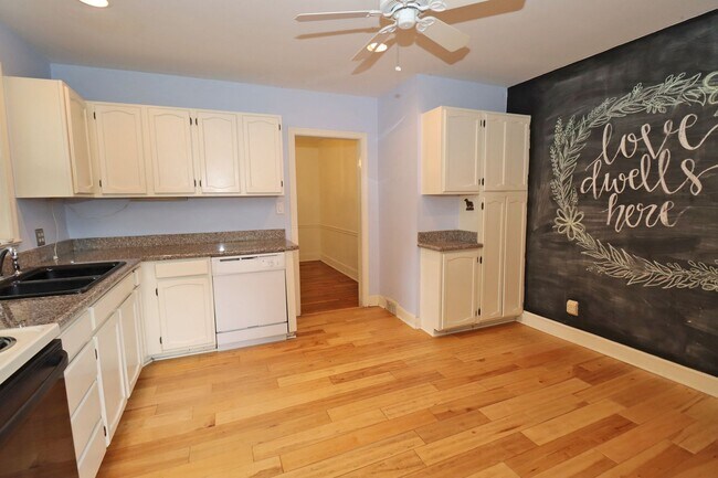 Foto del edificio - 2716 Heyward St