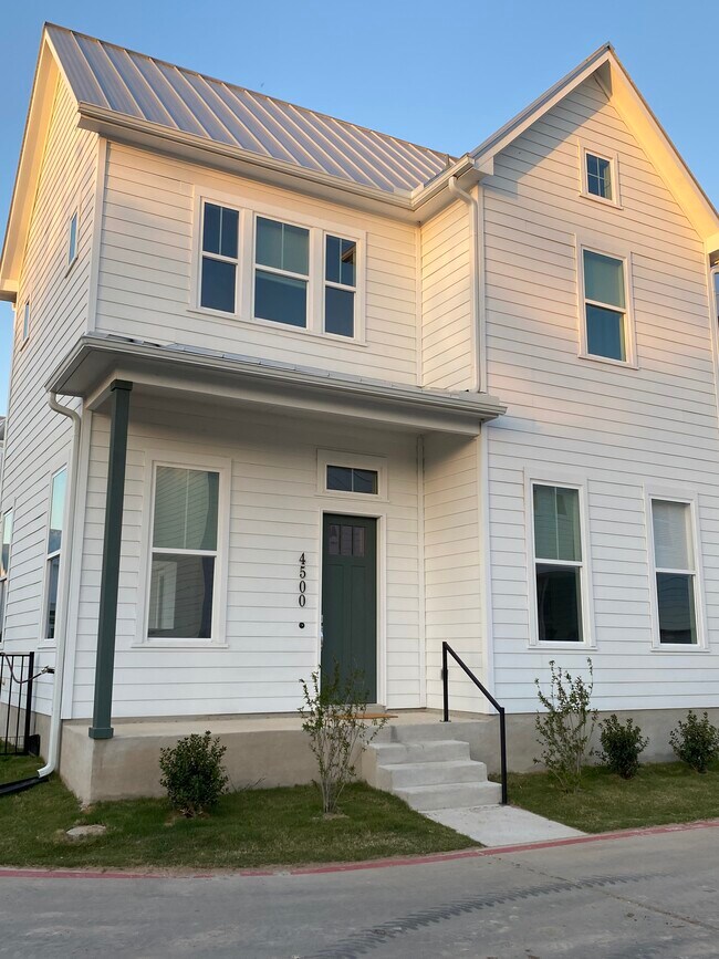 Brand new, Modern Urban Farmhouse style - 4500 Grassland Dr