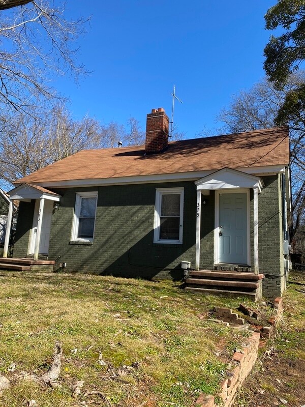 375 Spring St SW, Concord, NC 28025 Condo for Rent in Concord, NC