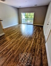 Building Photo - 8211 Lenox Creekside Dr