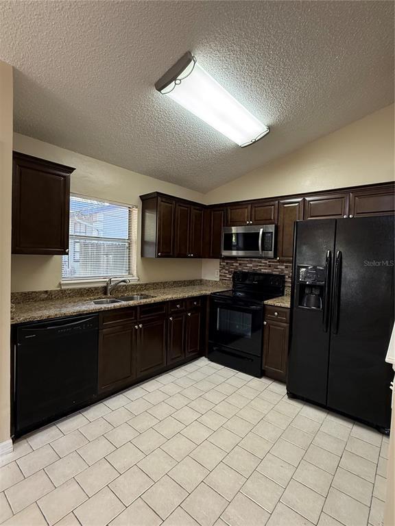 Foto del edificio - 776 Wolf Creek Ct