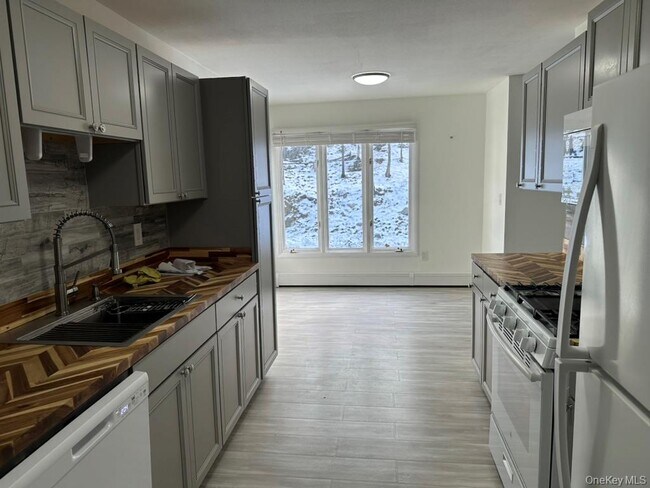 Foto del edificio - 3 Hook Rd