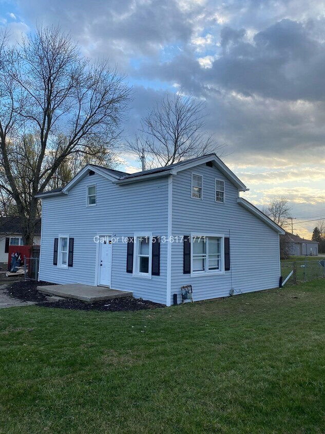 Foto principal - 12193 1st Ave