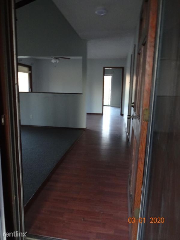 Foto del edificio - 3 br, 2 bath House - 76 Holiday Dr