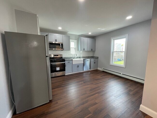 Foto del edificio - 86 Homes Ave