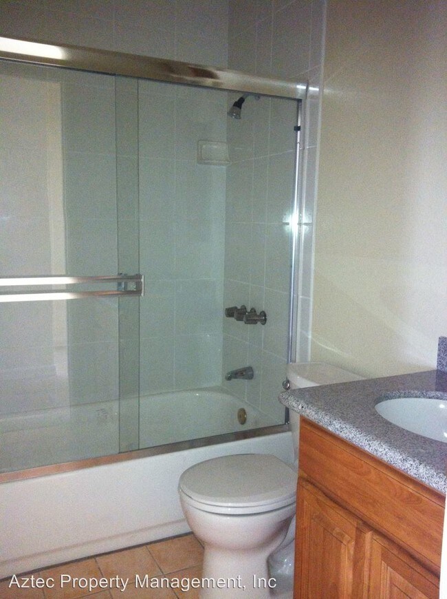 Foto del edificio - 1964 Country Club Ct