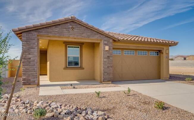 Foto principal - 82 N 197th Ln