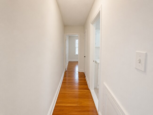 Foto del edificio - 8239 Williams Ave