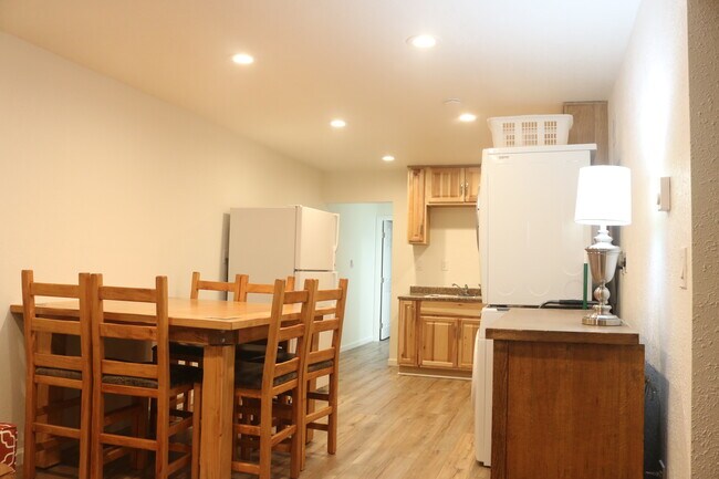 Building Photo - 50 Redtail Ct