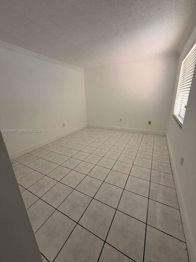 Foto del edificio - 9311 SW 4th St