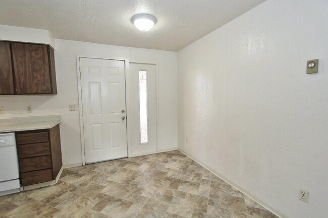 Foto del edificio - 3696 N Patricia Ln