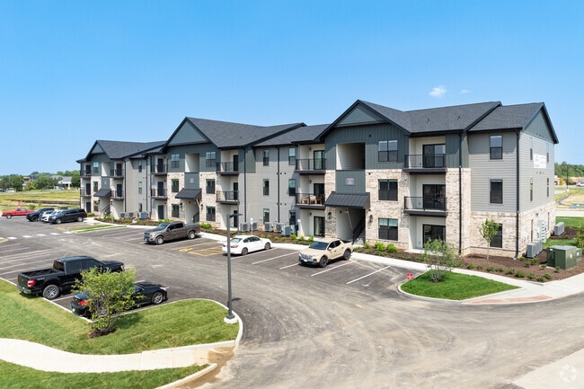 Building Photo - Latitude 38