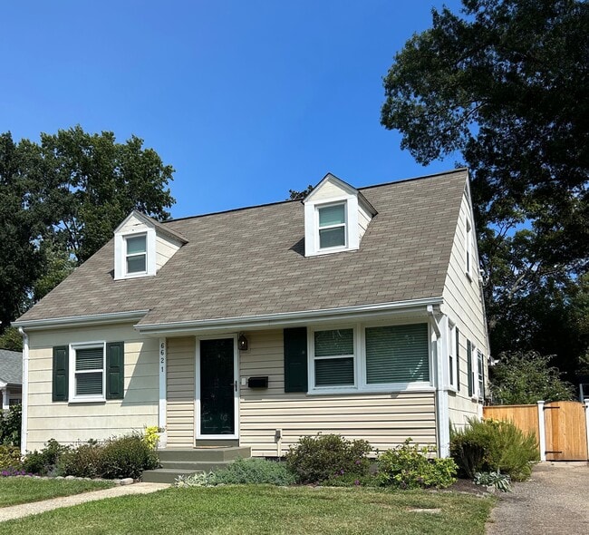 Building Photo - 6621 Cavalier Dr