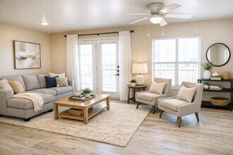 Spacious Living Room - Buena Vista