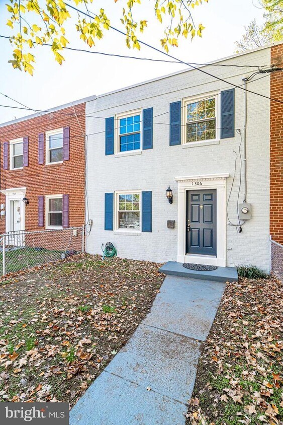 1306 Oronoco St, Alexandria, VA 22314 Townhome Rentals in Alexandria