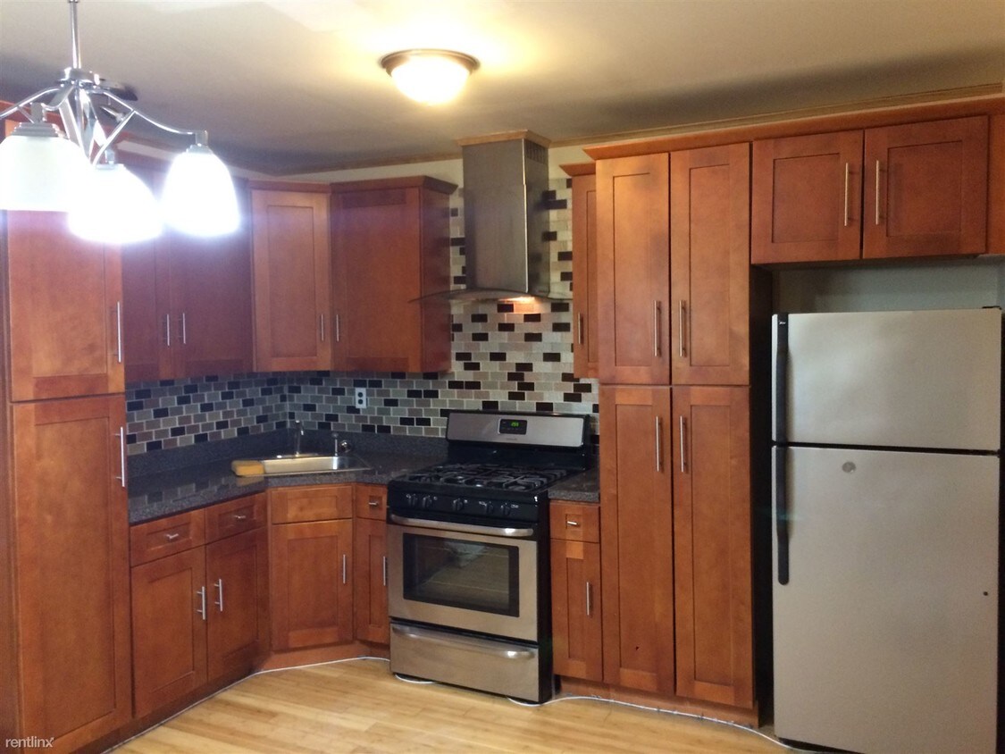 Foto del edificio - 145 Stanhope St