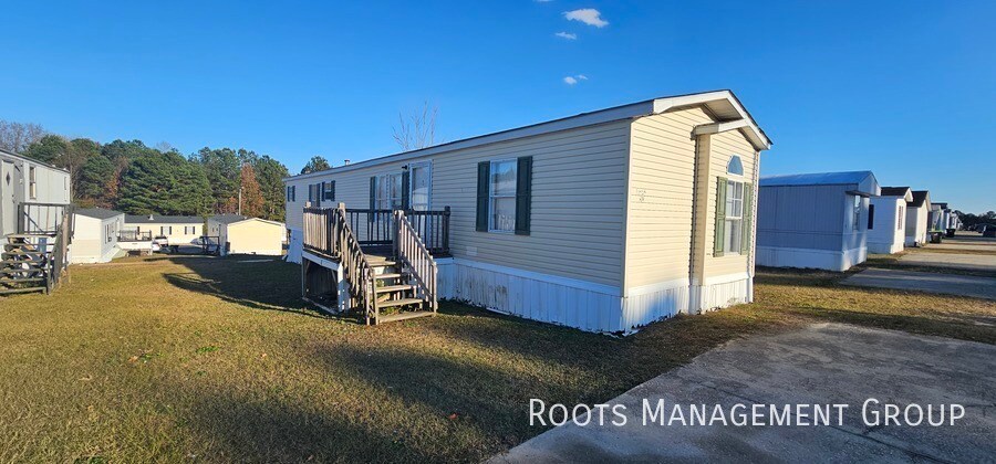 Primary Photo - Home Available For Lease! Schedule Now!