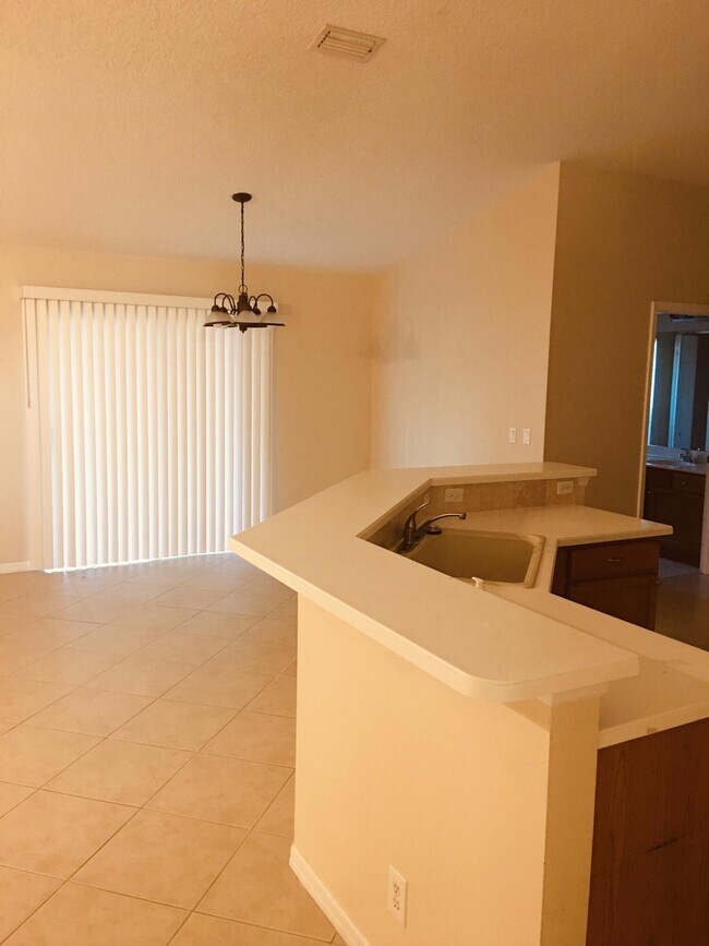 Foto del edificio - 4509 SW Van Dyke St