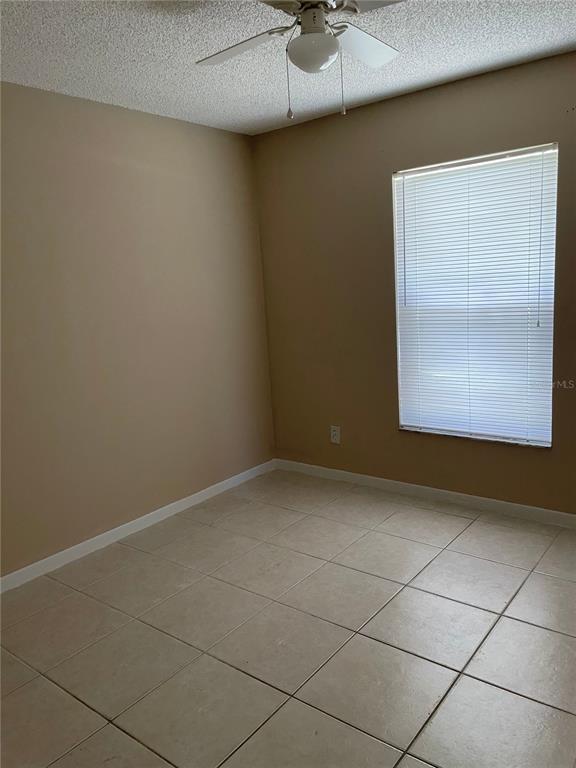 Building Photo - 2727 S Dellwood Dr