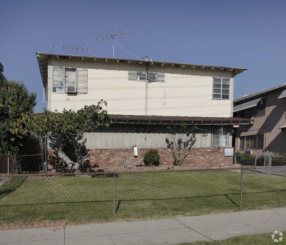 Building Photo - 11621 Kittridge St