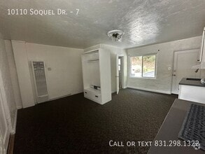 Building Photo - 10110 Soquel Dr