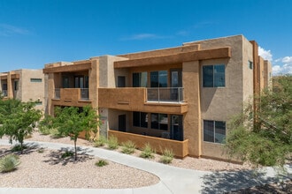 Building Photo - Pima Canyon