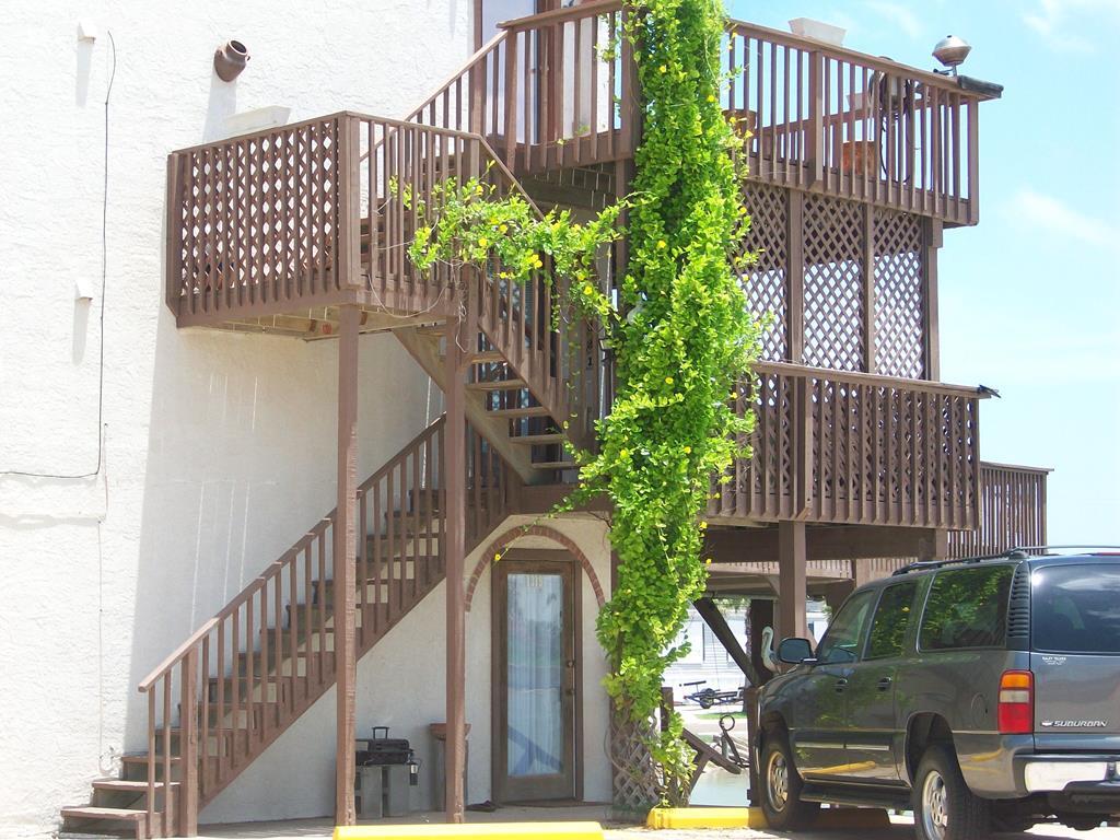 Primary Photo - 1319 Harbor Island Dr