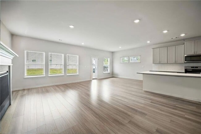 Building Photo - 107 Meander Dr