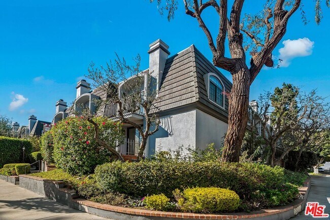 Foto del edificio - 8105 Redlands St