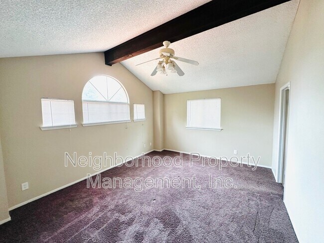 Building Photo - 1625 E Ryan Ln