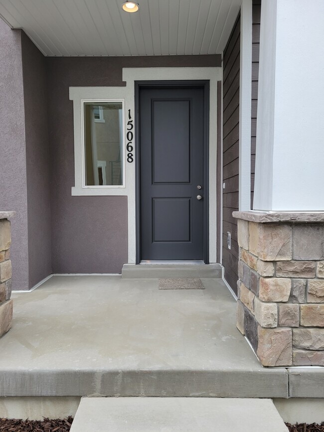 Building Photo - 15068 S Wild Horse Way