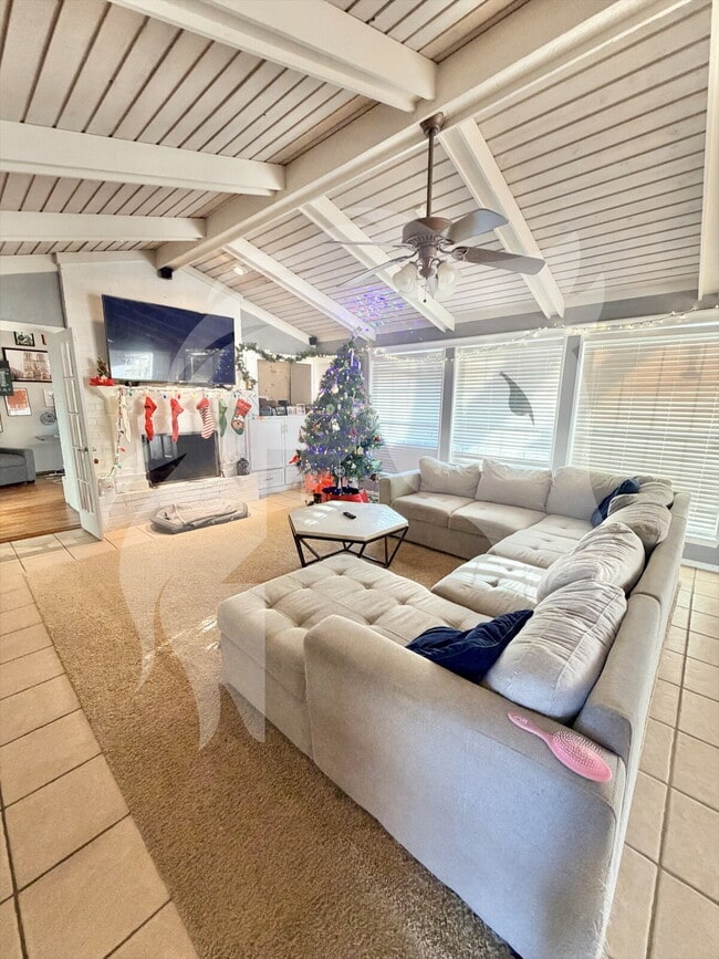 Foto del edificio - "Spacious 4-Bedroom Haven on Old Mallard Rd – Your Perfect Family Retreat in Enid!"