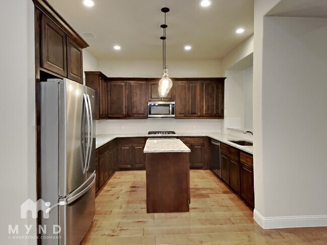 Foto del edificio - 4144 Riverside Dr
