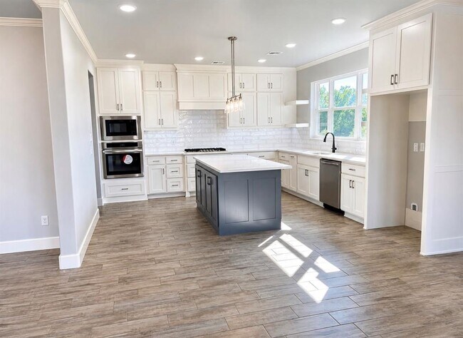 Foto del edificio - 17733 Walnut Creek Rd
