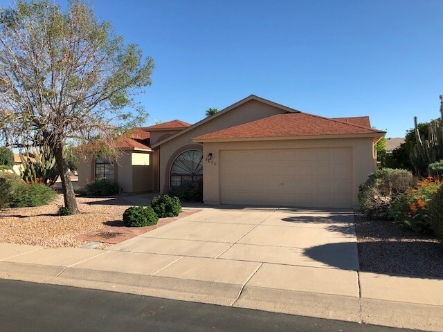 Foto del edificio - This is a Beautiful Home!  Just waiting for you in a 45+ Active Adult Community, Long Term Unfurn...