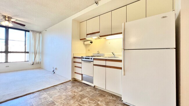 Foto del edificio - BEAUTIFUL GOLF COURSE VIEWS - SALT LAKE ST...