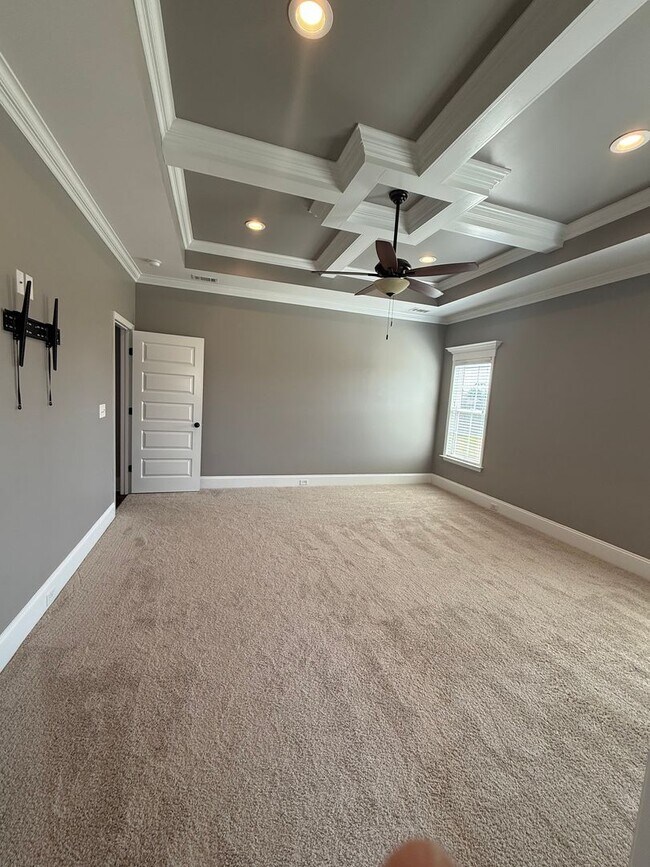 Building Photo - 4 Bedroom 2 Bathroom Home in Lakeland