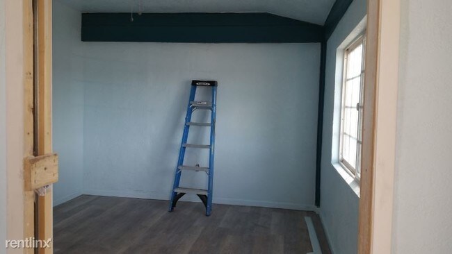 Foto del edificio - 1 br, 1 bath Apartment - 42451 Sage Road