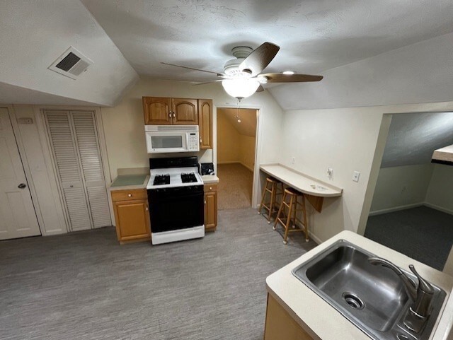 Building Photo - 15 Waterloo St