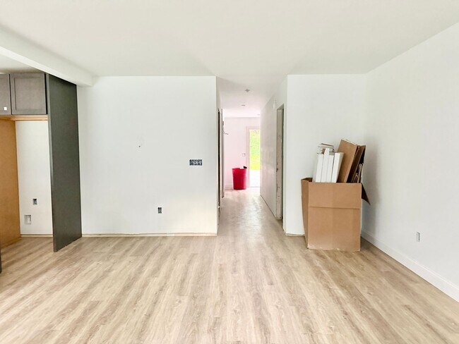 Foto del edificio - Brand New 3 Bedroom Townhouse for Rent