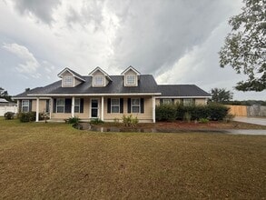 Building Photo - 8 Parish Loop