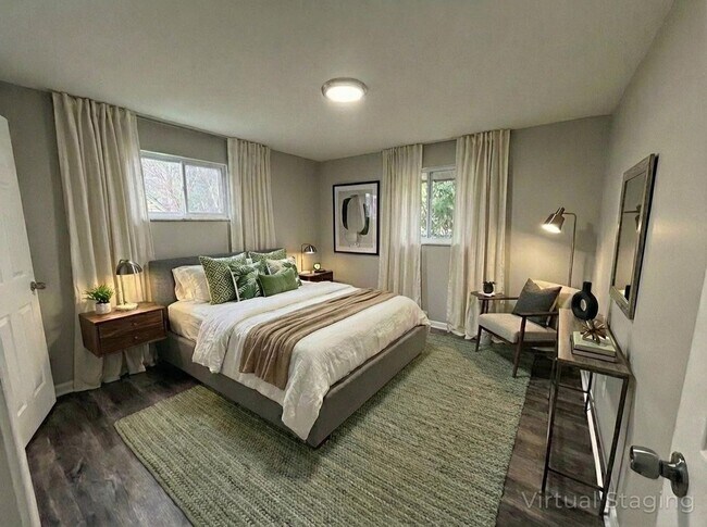 Building Photo - 205 Charleston Dr