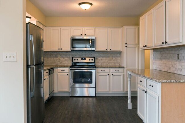 Building Photo - Come See this Updated Independence Home