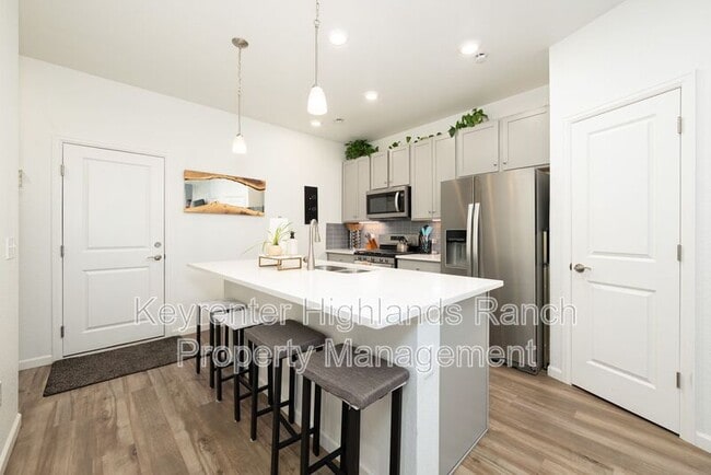 Foto del edificio - 8377 Lorenzo Ln