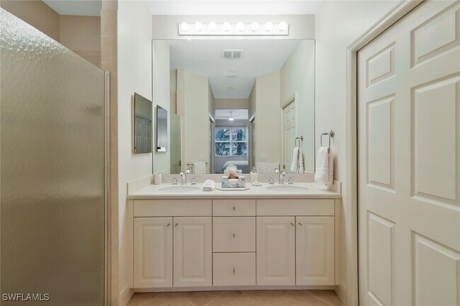 Building Photo - 11091 Corsia Trieste Way